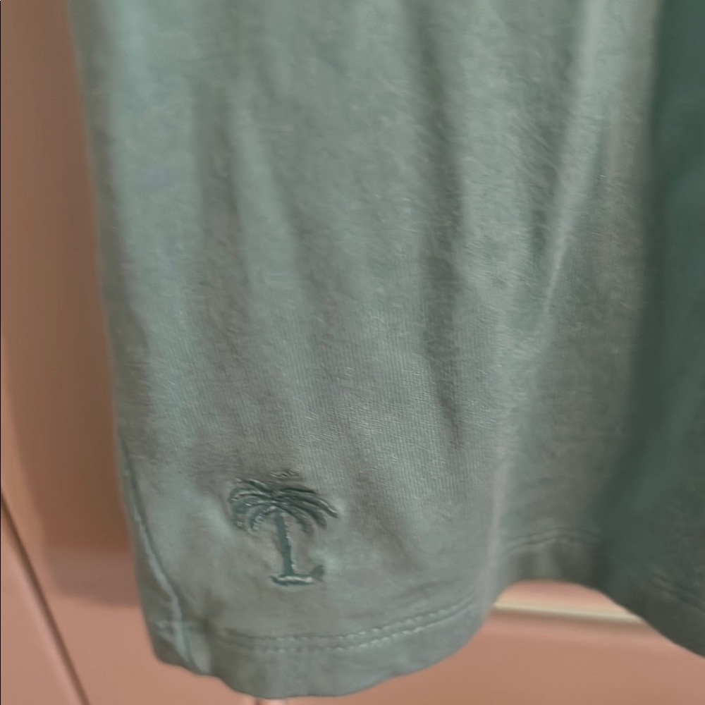 Lilly Pulitzer T Shirt - Picture 3 of 5